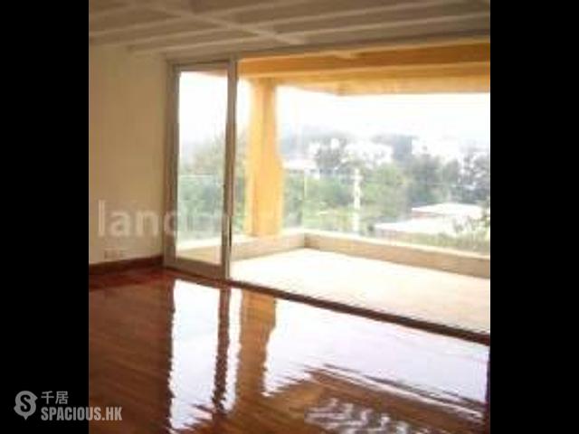 Stanley - Carmelia 03