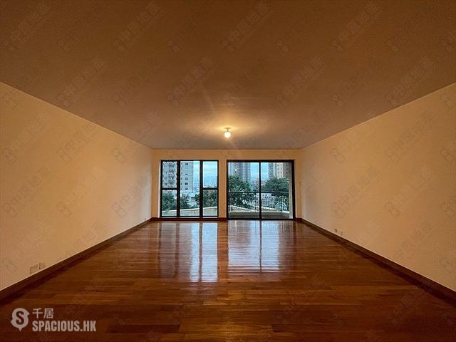 Chung Hom Kok - Seabranch 01