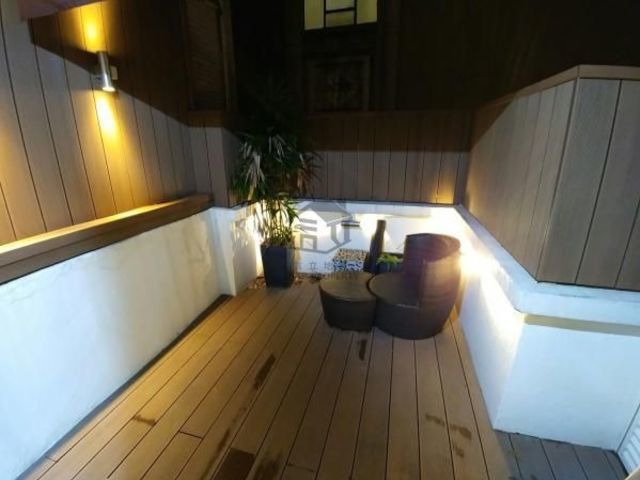 Sheung Wan - 19-21, Tung Street 01