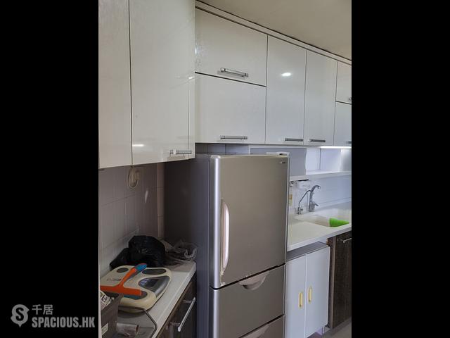 Ap Lei Chau - South Horizons Phase 2 Yee Wan Court (Block 15) 01