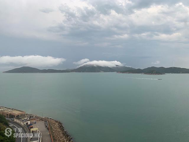 Ap Lei Chau - South Horizons Phase 3 Mei Chun Court (Block 21) 01