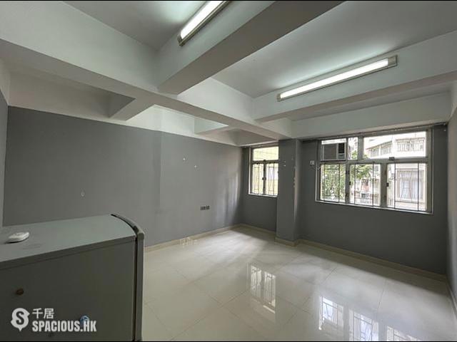 Central - 136-138, Wellington Street 01