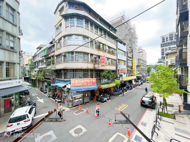 Datong - No. XX, Shuanglian St, Datong District, Taipei City, Taiwan 103 01