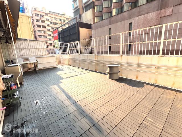 Tsim Sha Tsui - Ka Wing Building 01