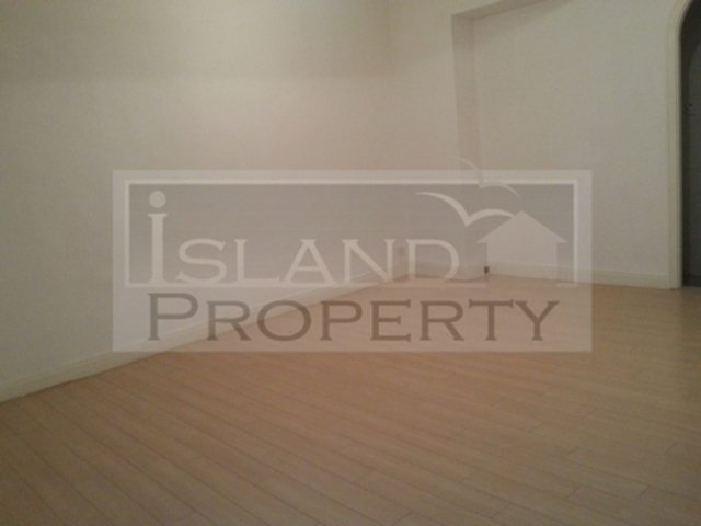 Mid Levels Central - 27D, Robinson Road 01