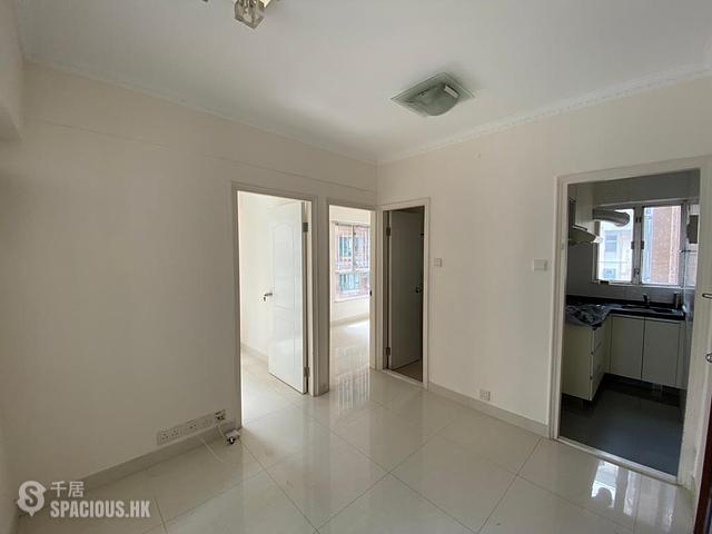 Cheung Sha Wan - Shun Fai Building 01
