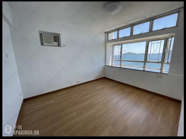 Ap Lei Chau - South Horizons Phase 2 Yee Wan Court (Block 15) 01