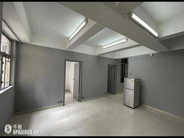 Central - 166, Wellington Street 01
