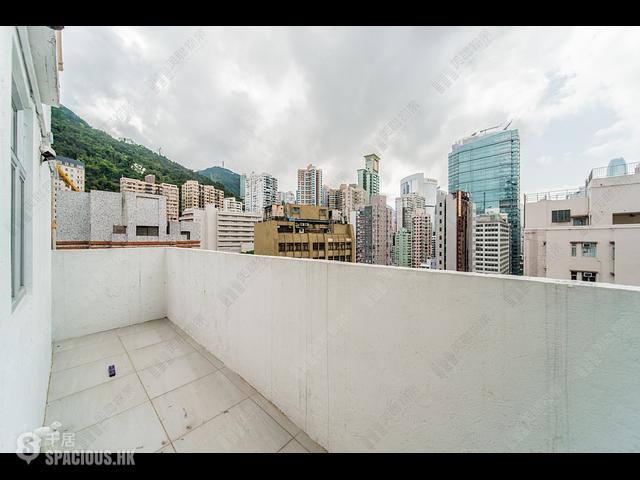 Wan Chai - Tung Shing (Sing) Building 01