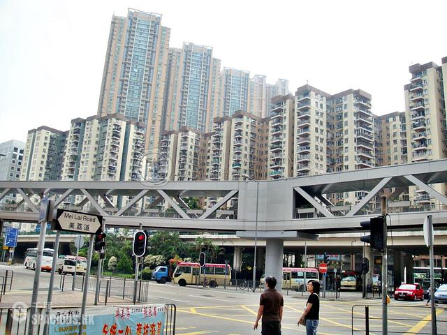 Lai Chi Kok - Mei Foo Sun Chuen Phase 1 01