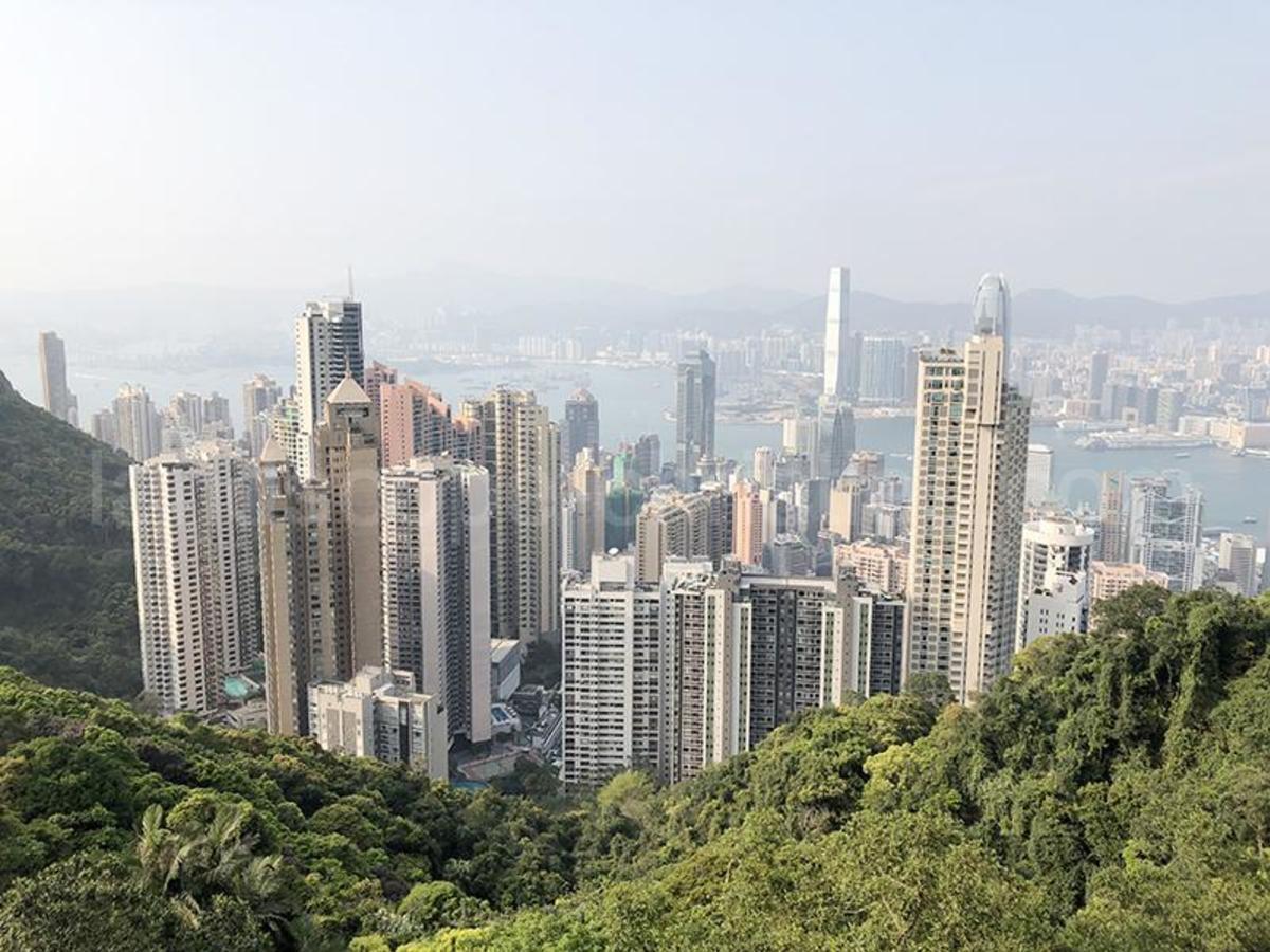 香港山顶白加道37号