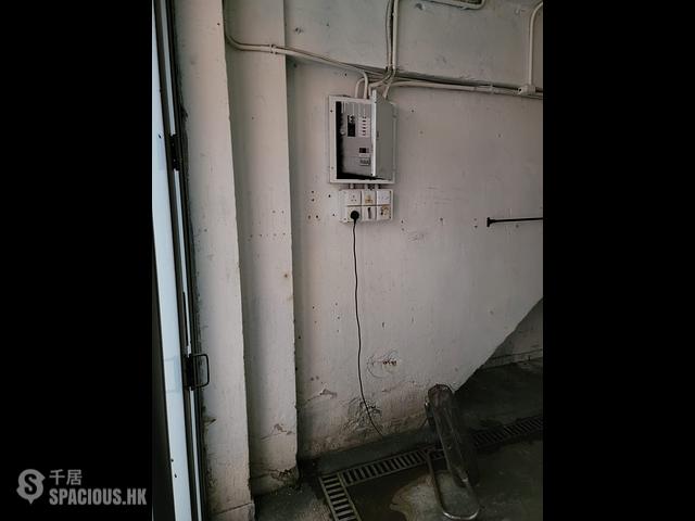 Shek Tong Tsui - 19-21, South Lane 01