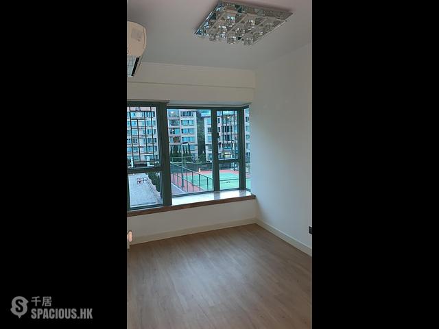Tai Po - Parc Versailles 01
