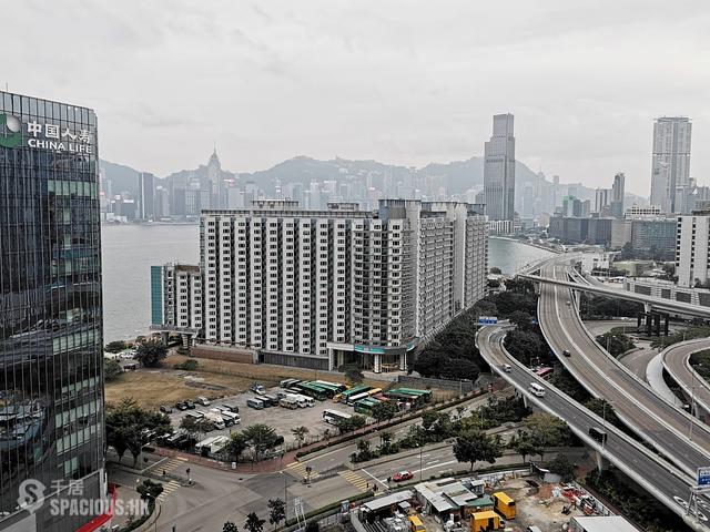 Hung Hom - Stars By The Harbour 01