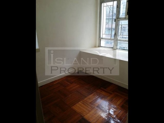 Sai Ying Pun - 151－153 Des Voeux Road West 01