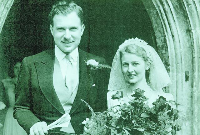 會德豐前主席 John Marden 和妻子 Anne Marden